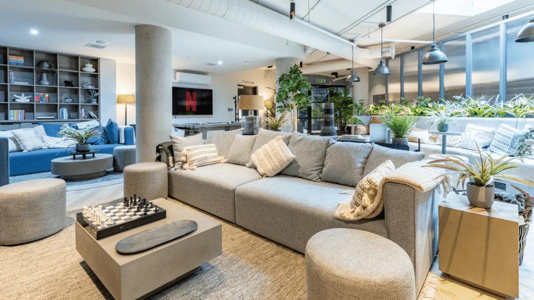 Guildford Plaza Social Lounge